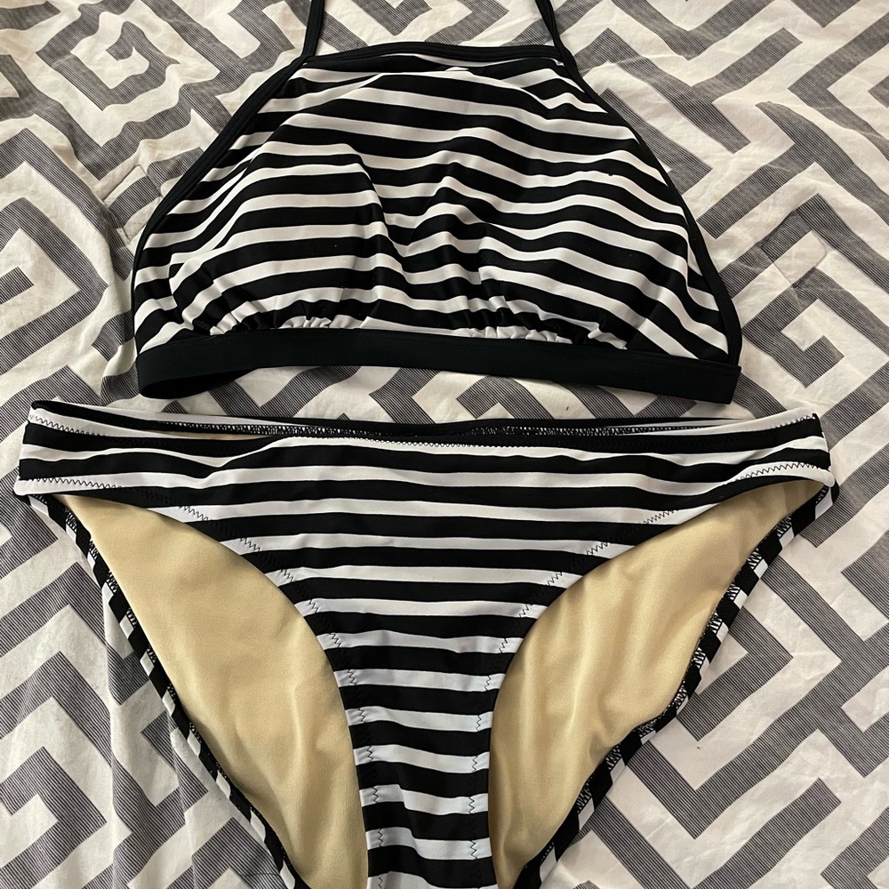 Old Navy black & white stripe bikini, size S top, size M bottom.